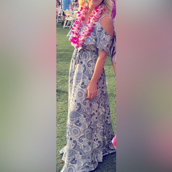 Veronica M Blue and White Paisley Maxi Dress with tie waist Size XS - Picture 3 of 4